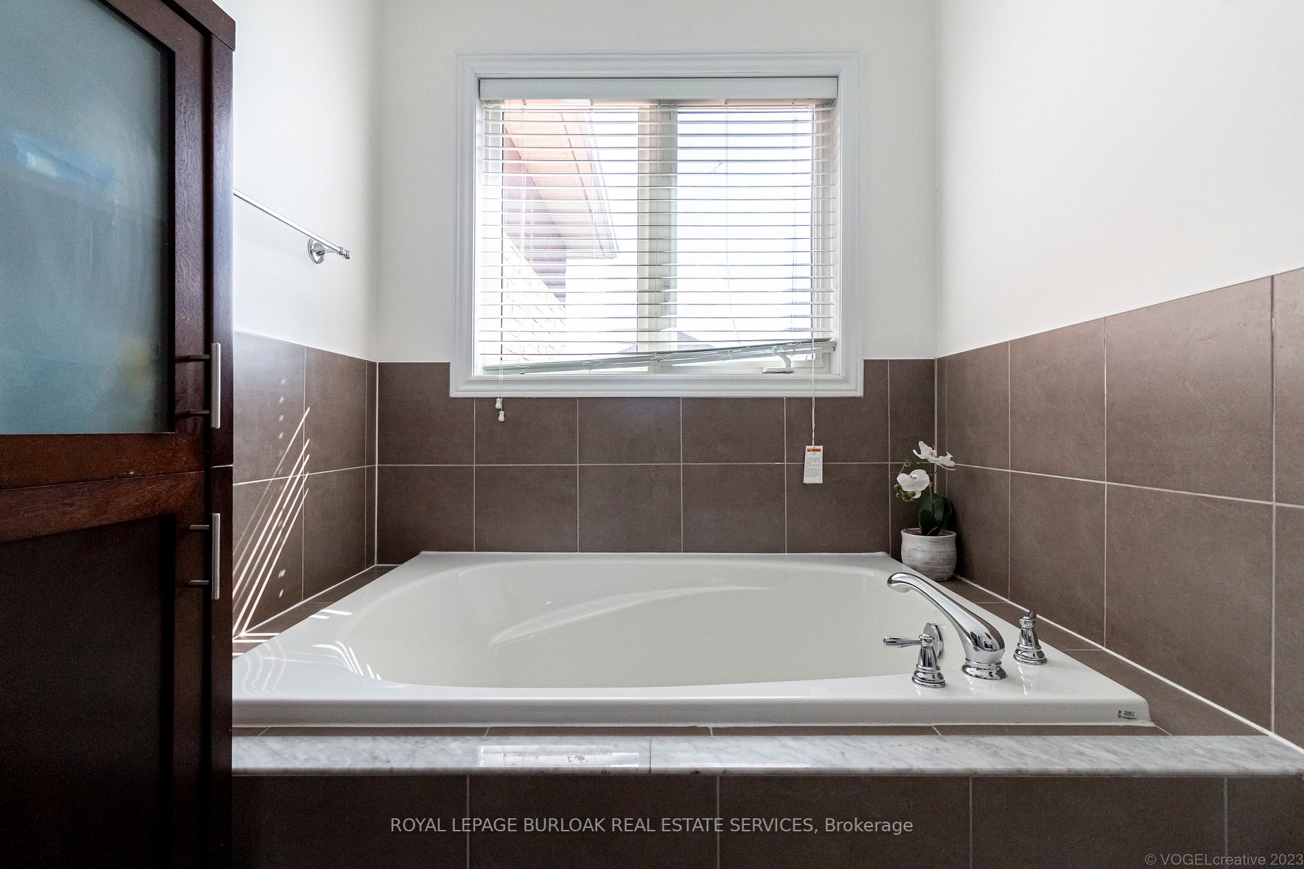 4842 Verdi St