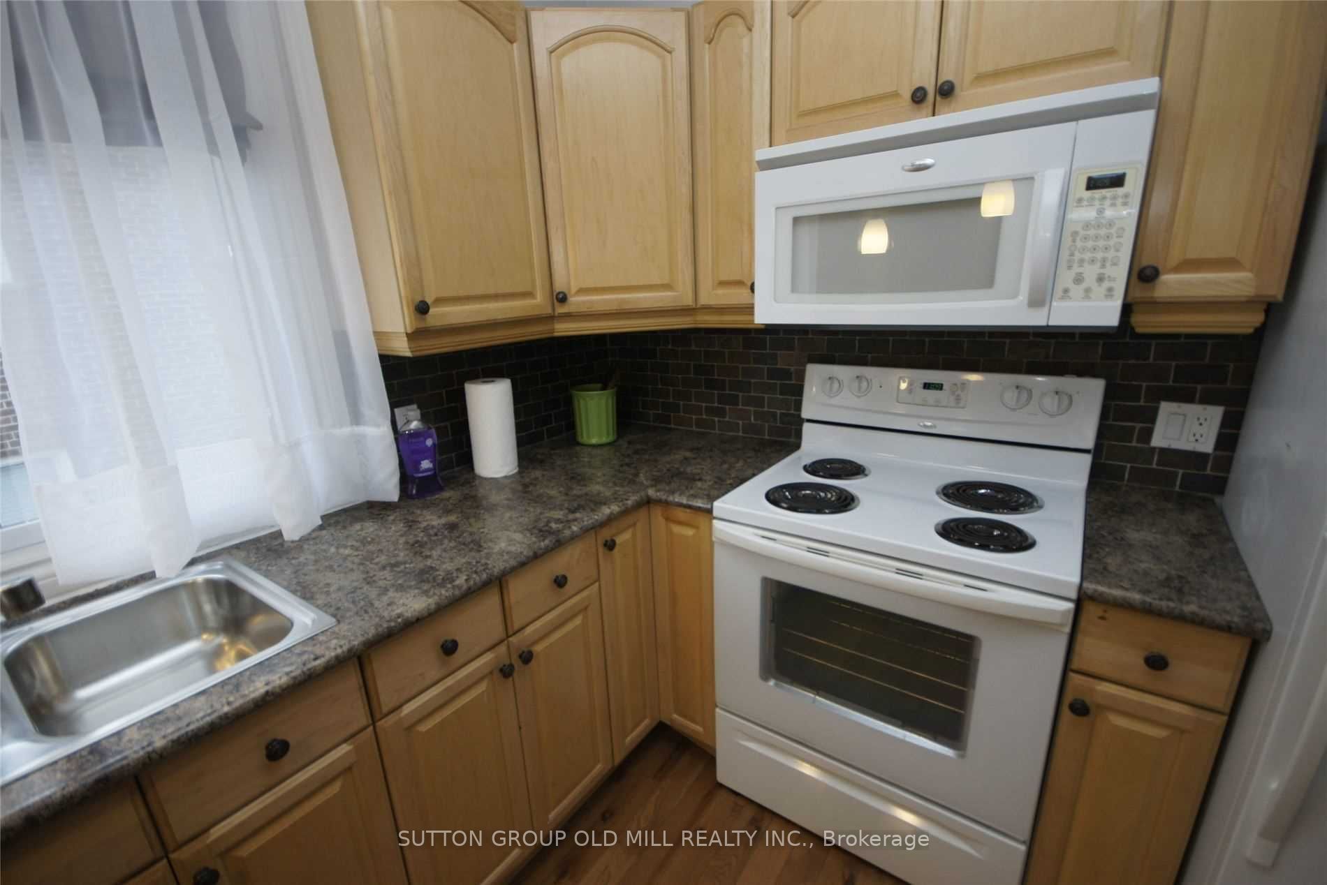 112 Stephen Dr