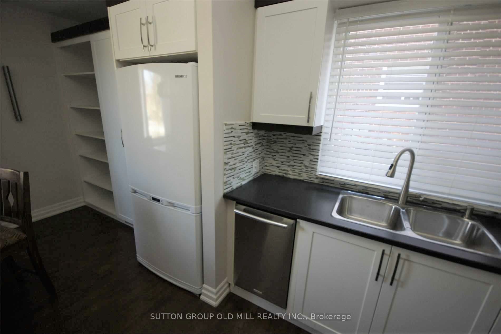 112 Stephen Dr