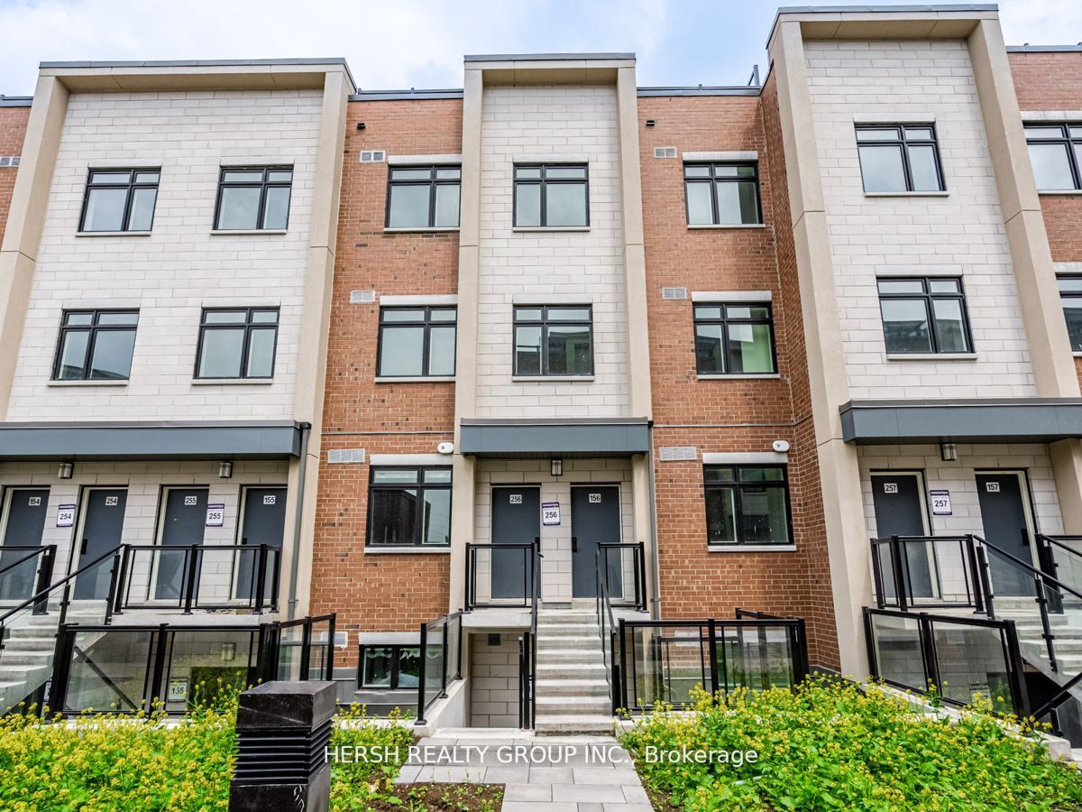 1095 Douglas Mccurdy Comm, #256