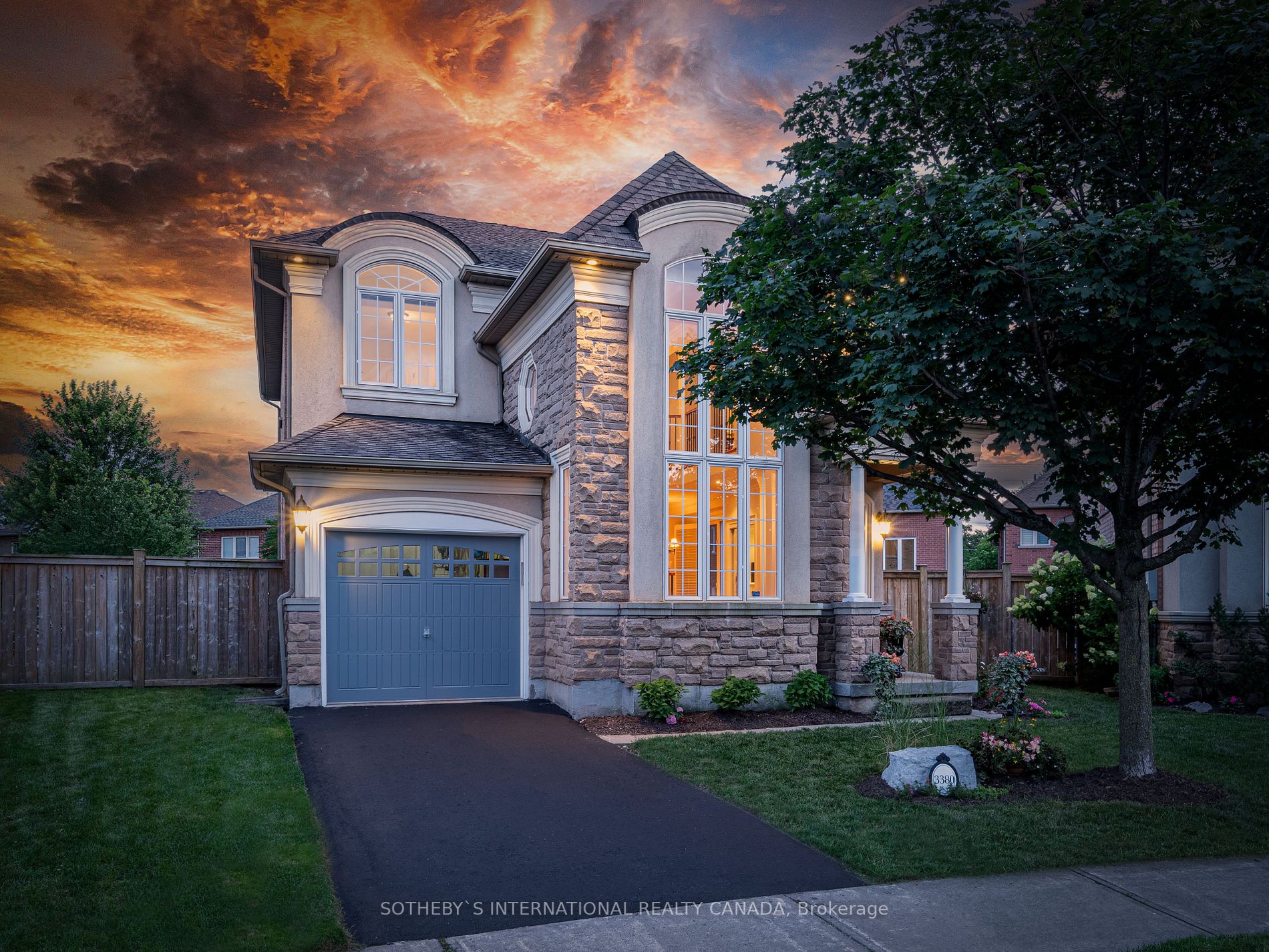 3380 Hayhurst Cres