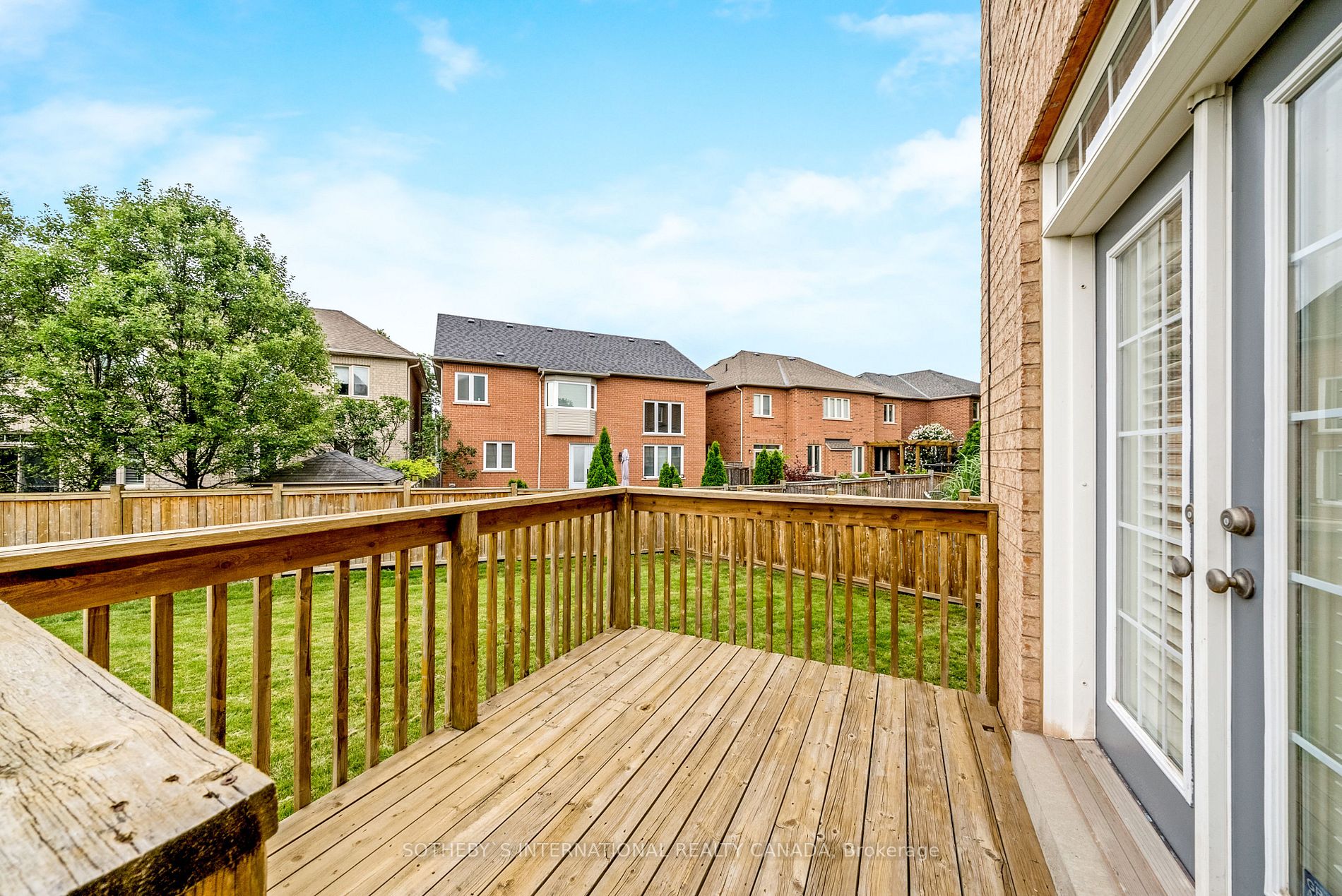 3380 Hayhurst Cres