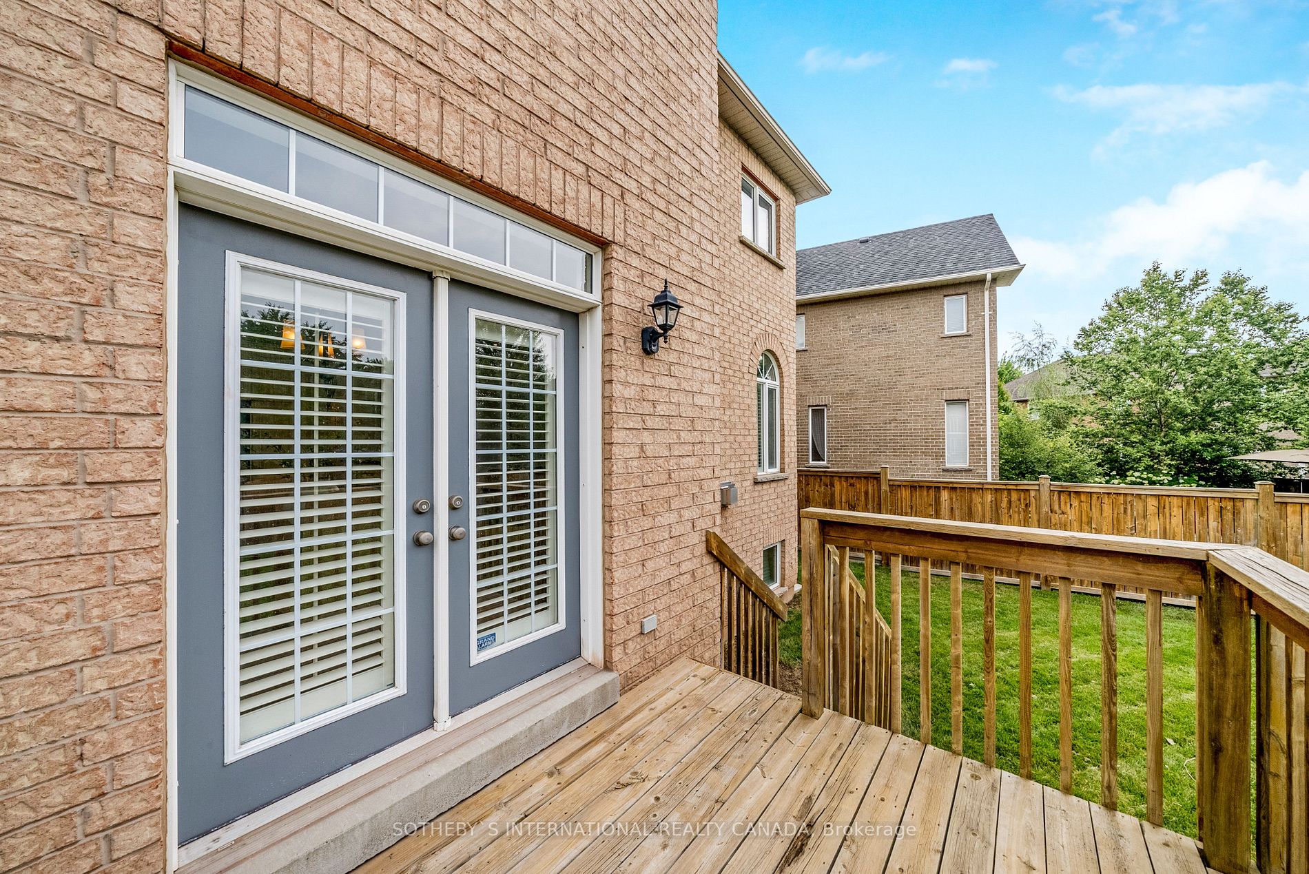 3380 Hayhurst Cres
