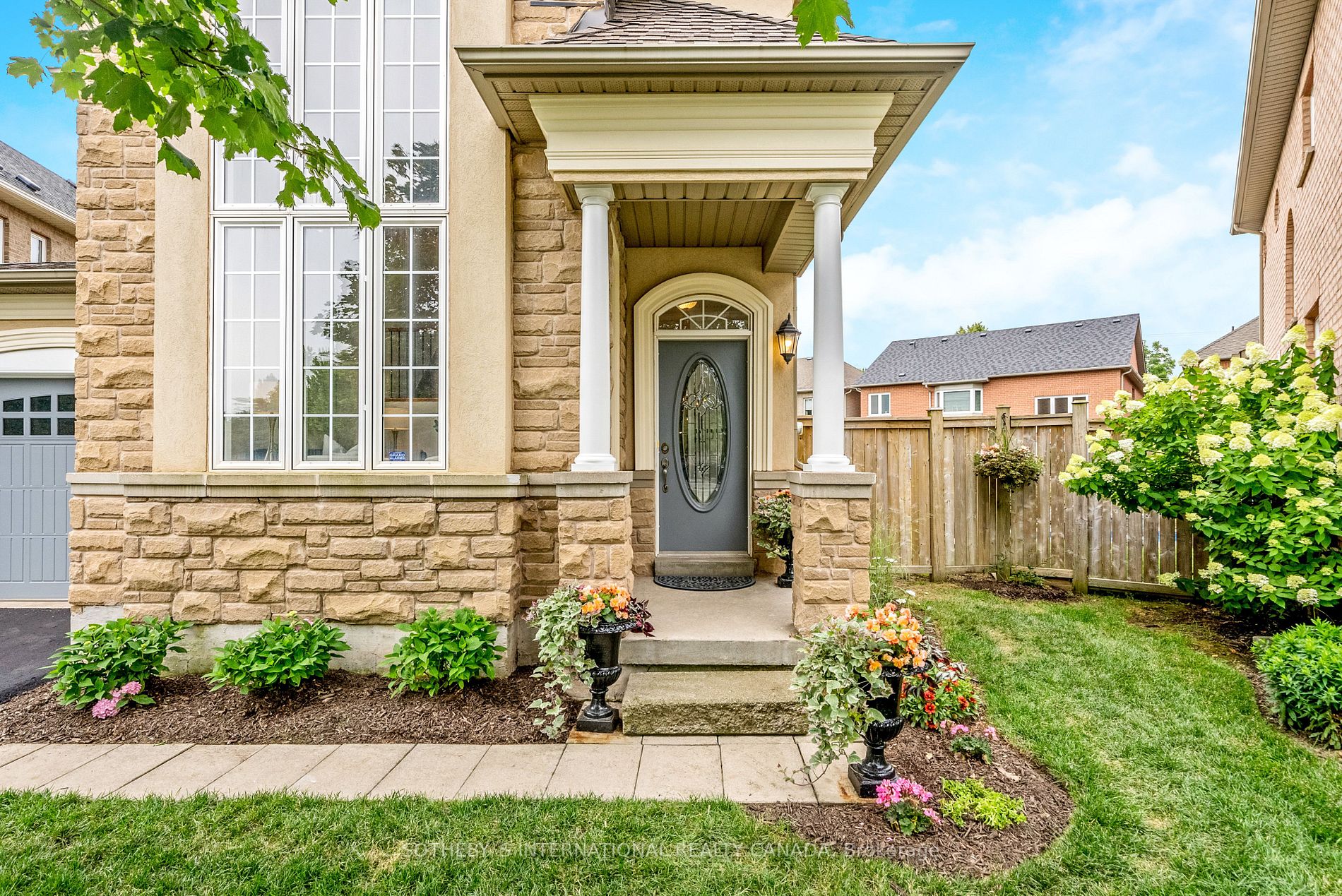 3380 Hayhurst Cres