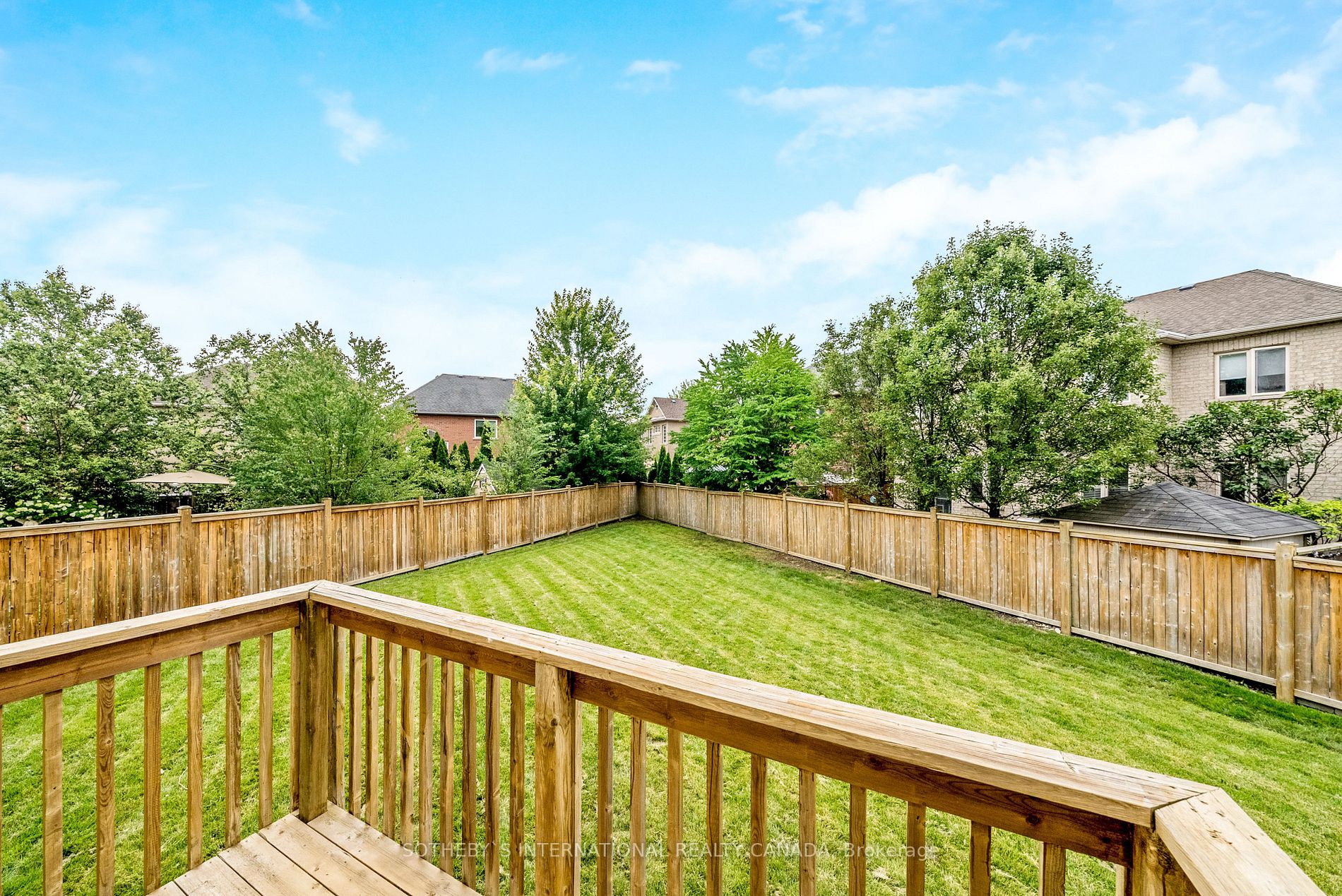 3380 Hayhurst Cres