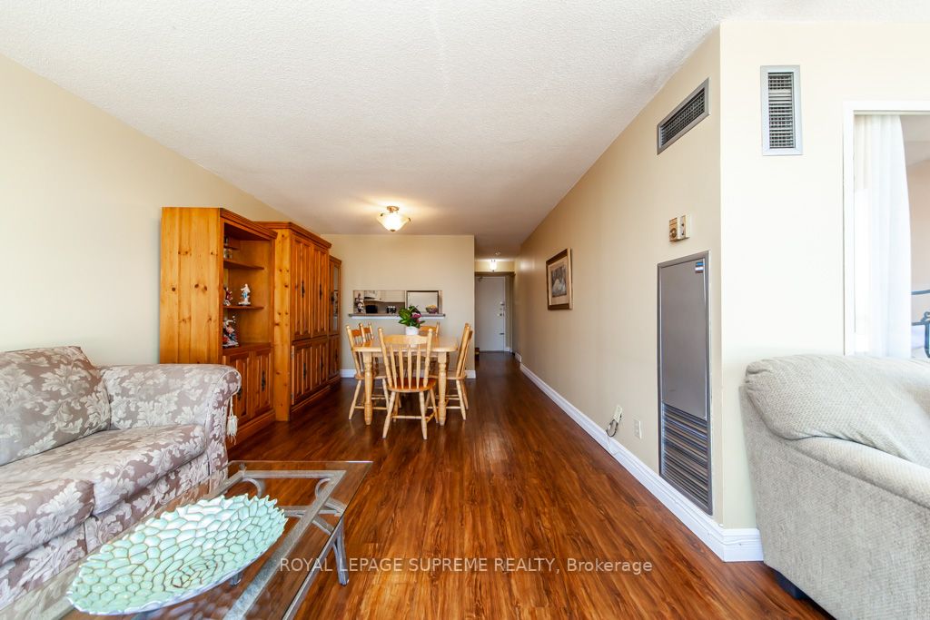 2470 Eglinton Avenue W, #608