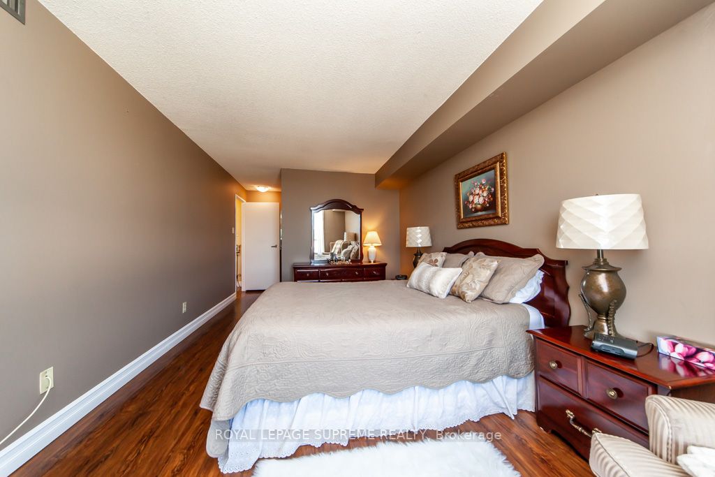 2470 Eglinton Avenue W, #608
