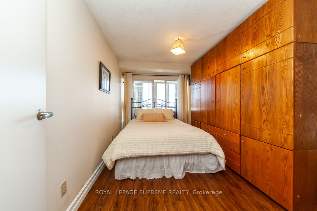 2470 Eglinton Avenue W, #608