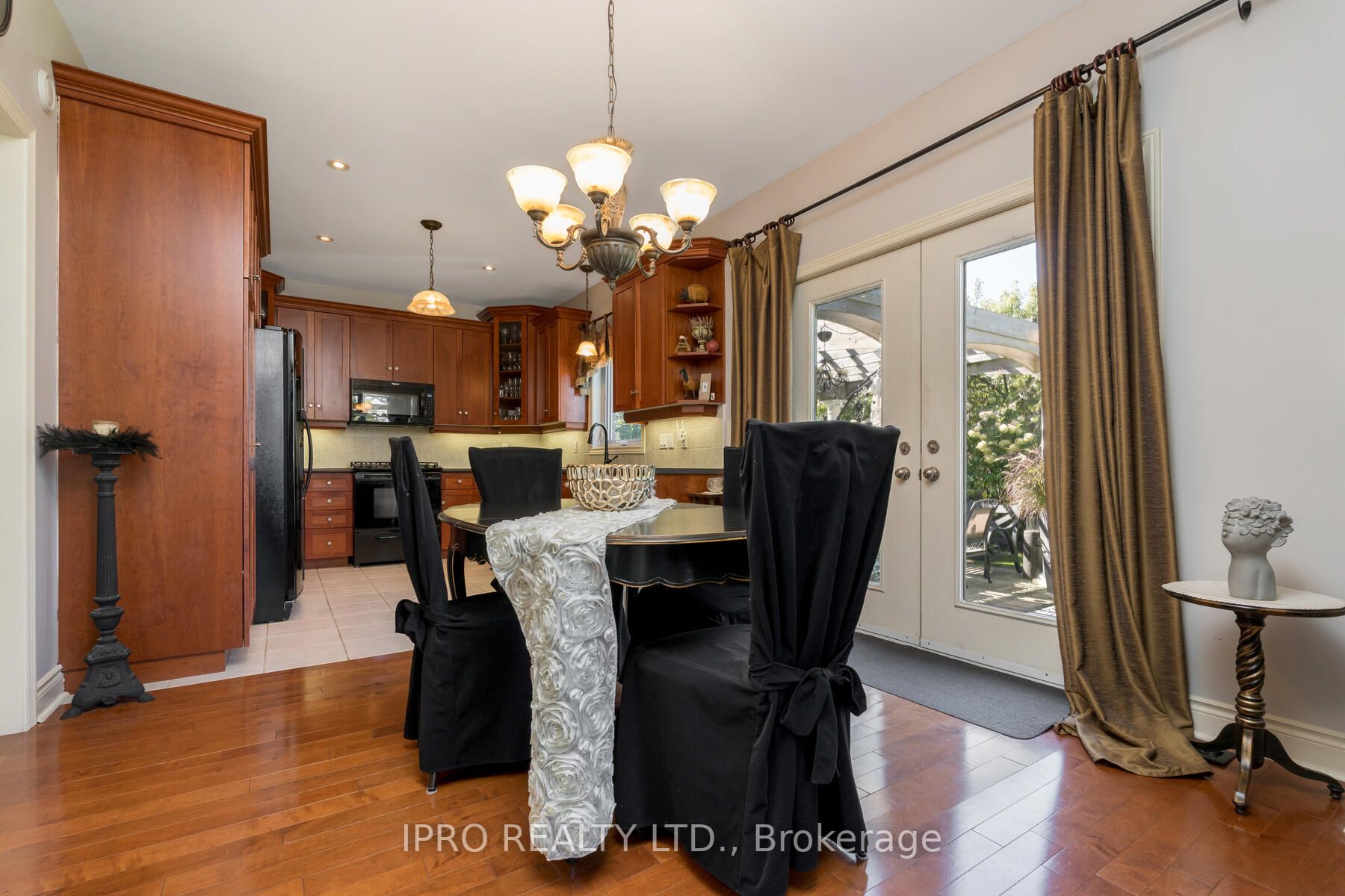 19 Elliott Dr