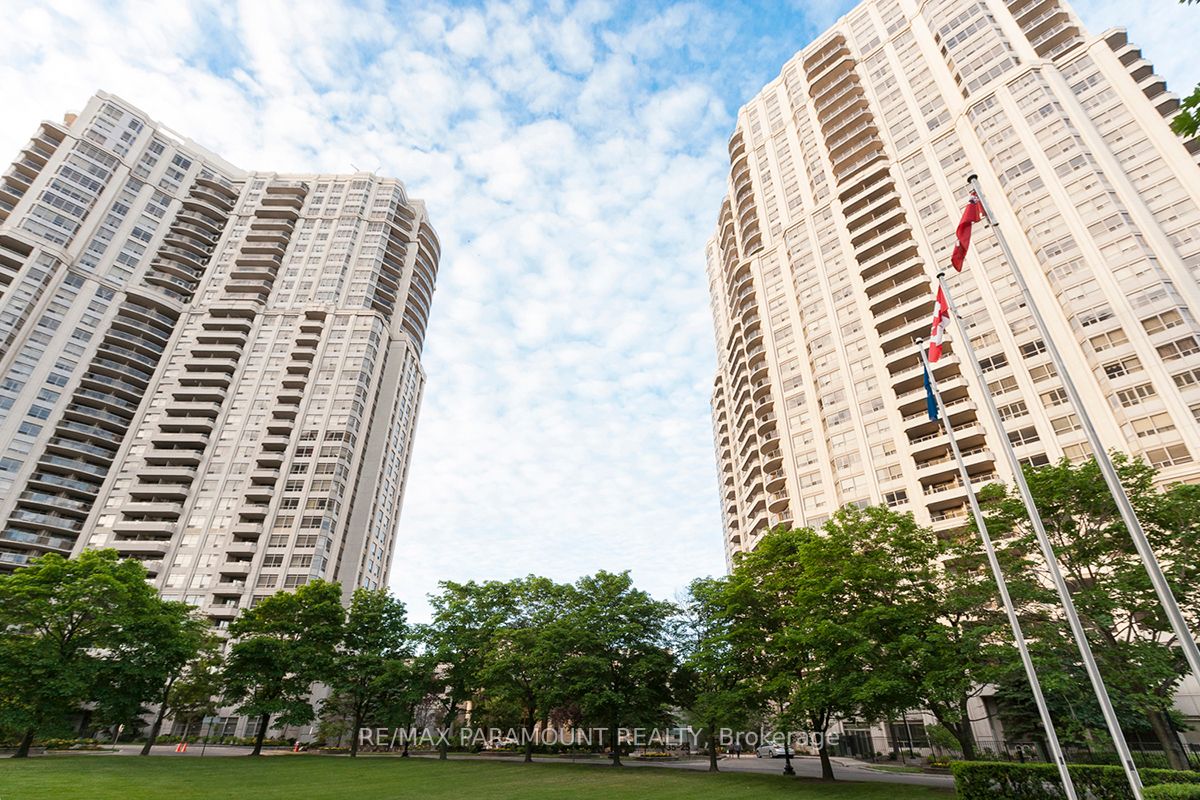 25 Kingsbridge Garden Circ, #2127