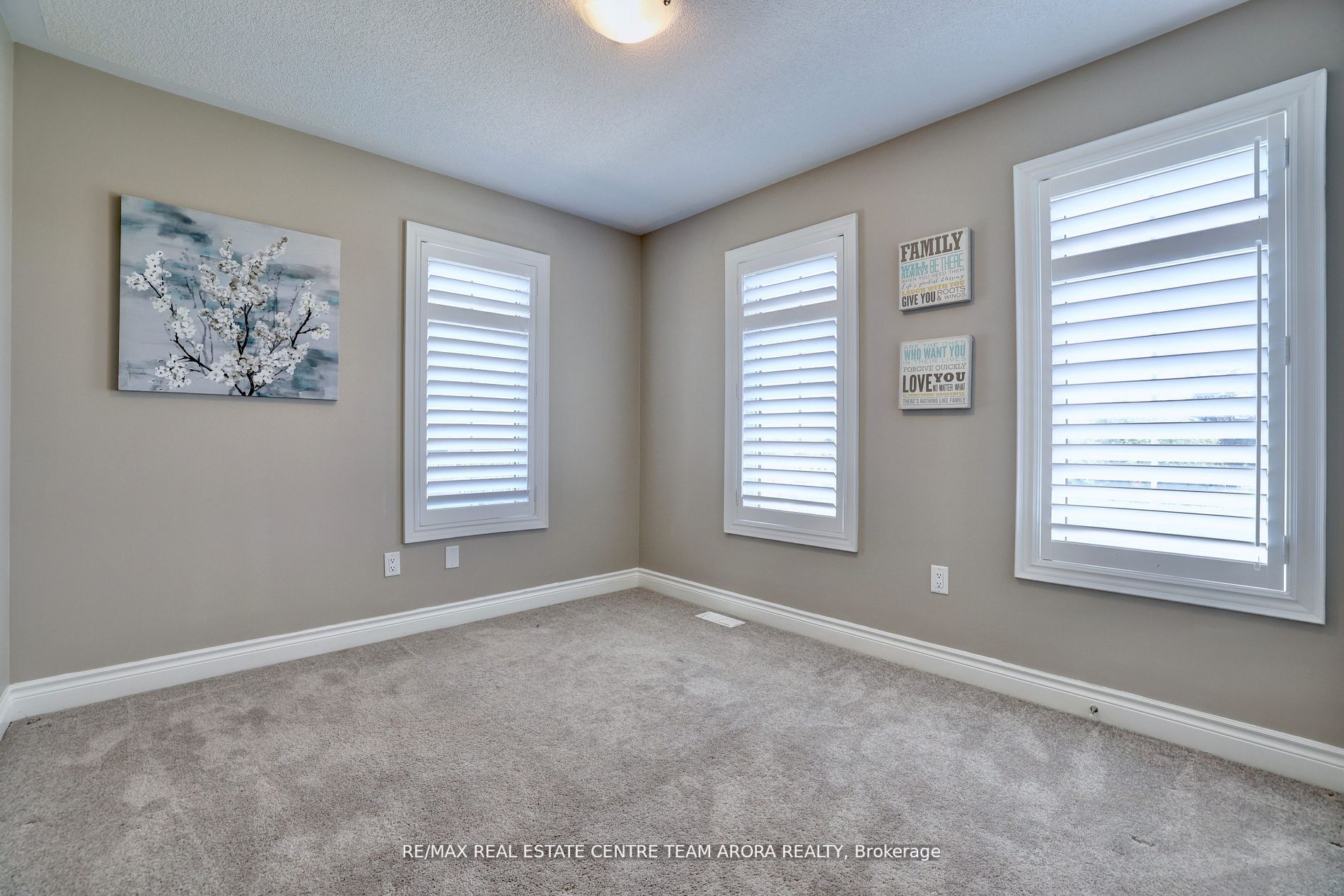 52 Brushwood Drive