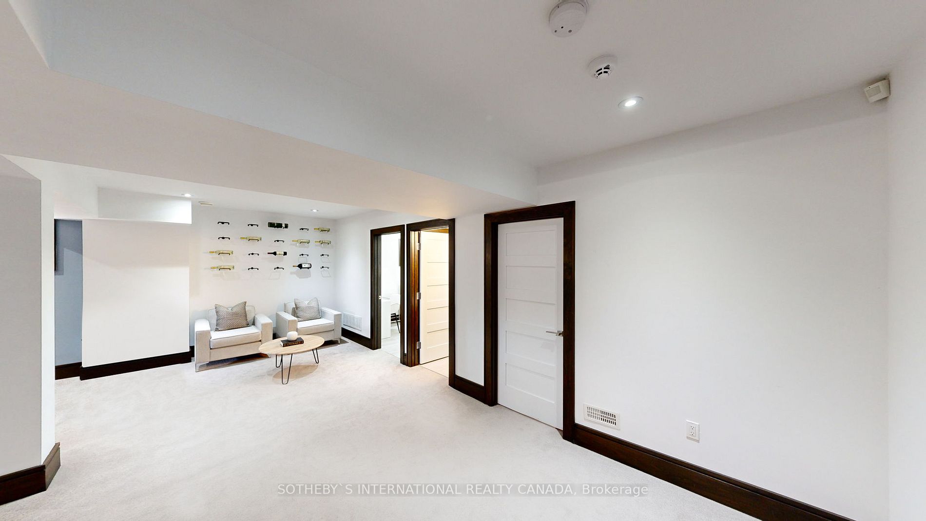 46 Ravenscrest Dr