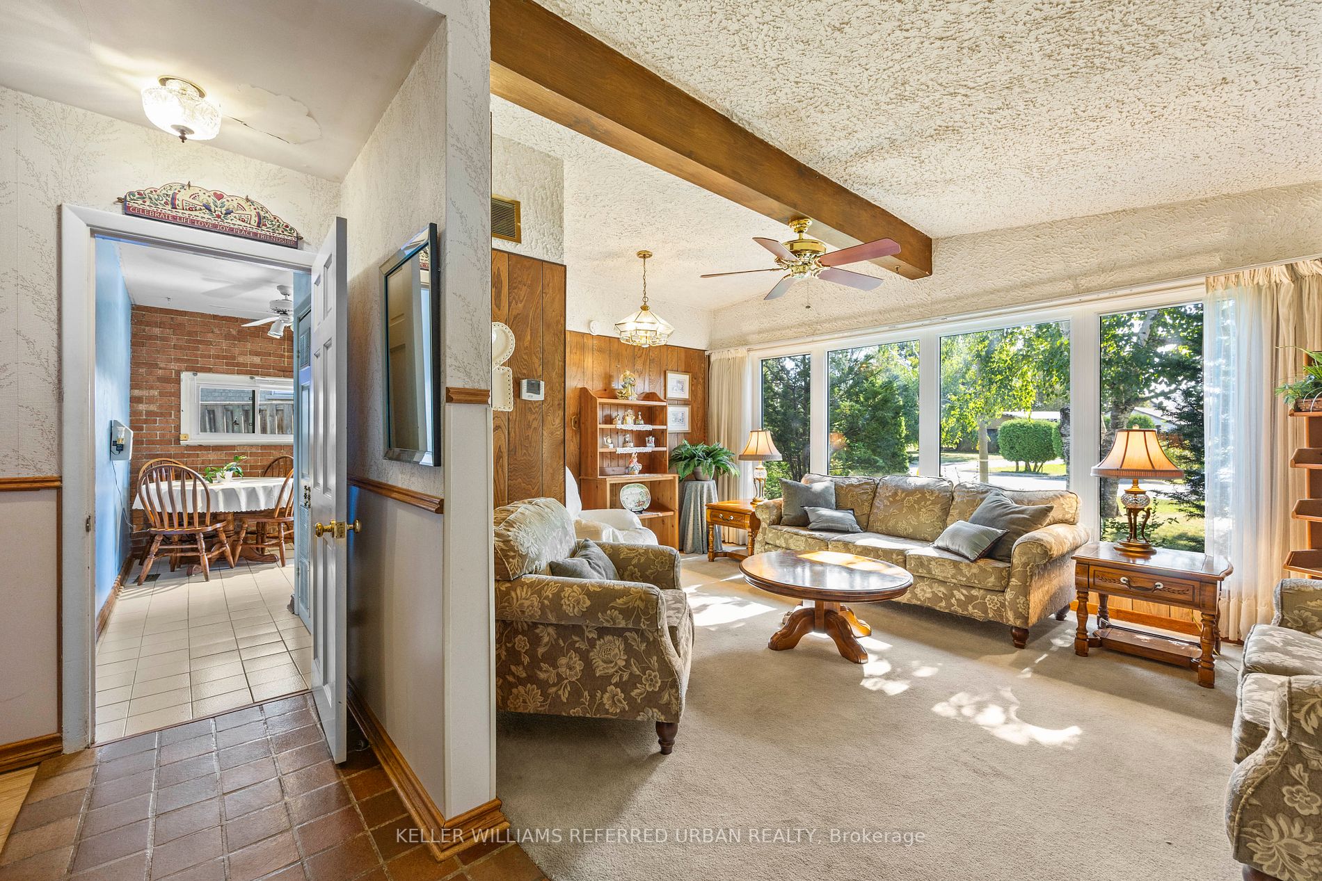 7602 Chinook Dr