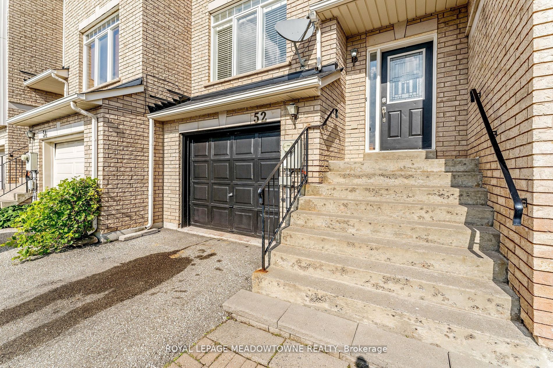 52 Atwood Ave