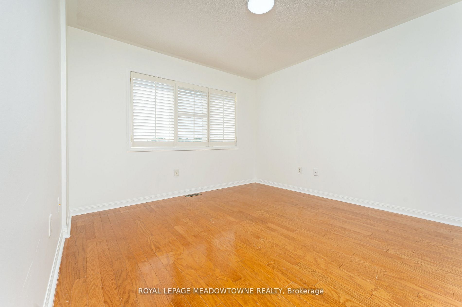52 Atwood Ave