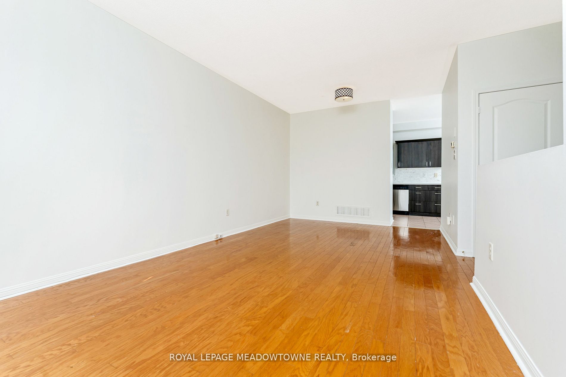 52 Atwood Ave