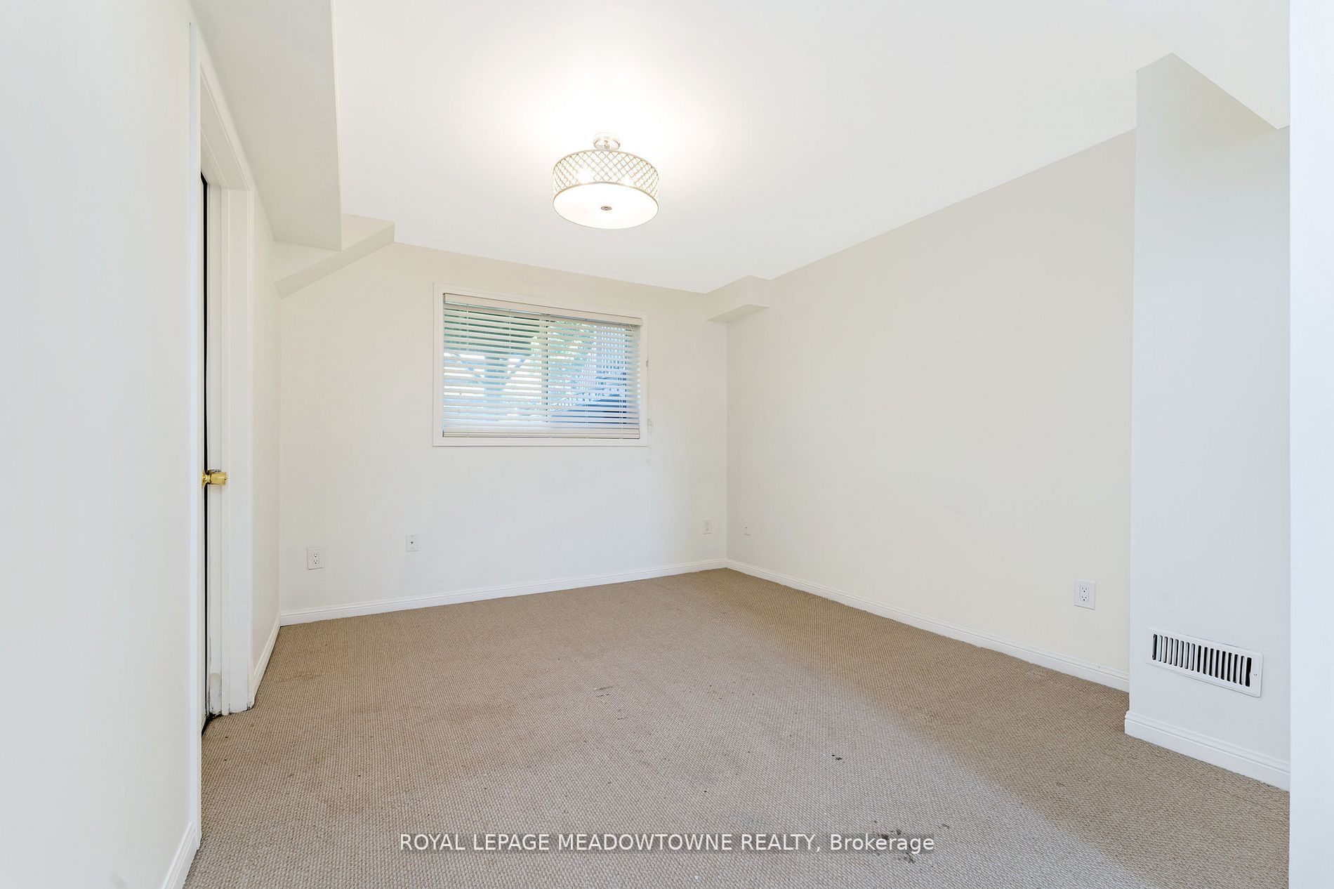 52 Atwood Ave