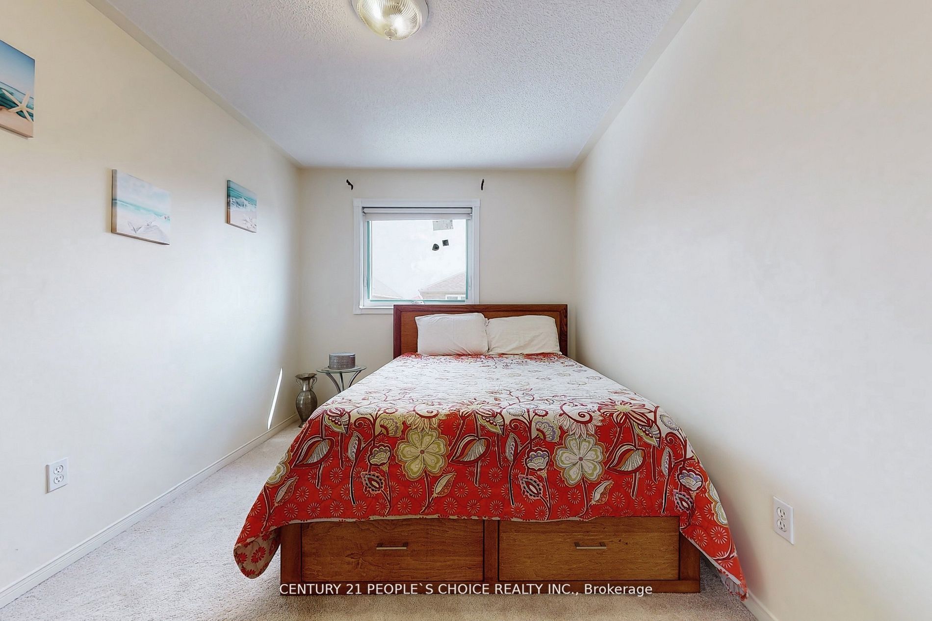 880 Delgado Dr
