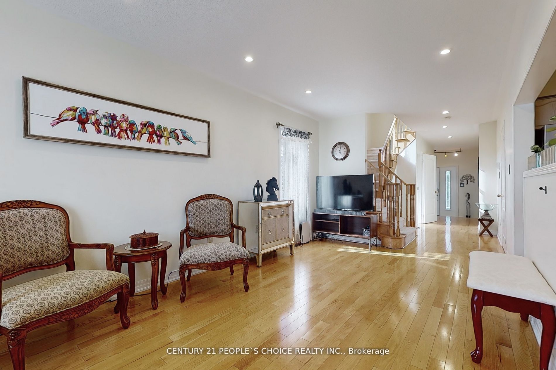 880 Delgado Dr