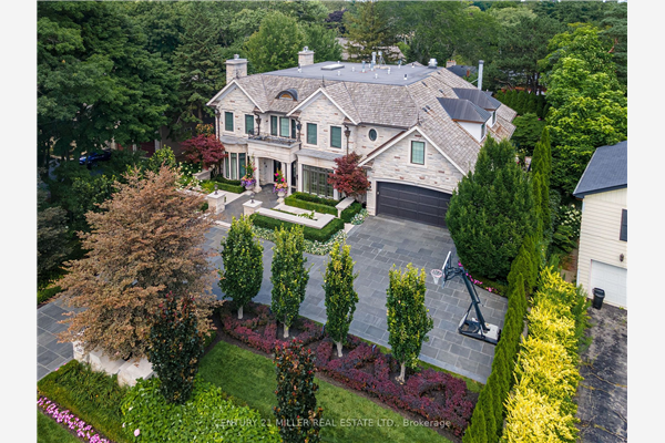 247 Donessle Dr, Oakville