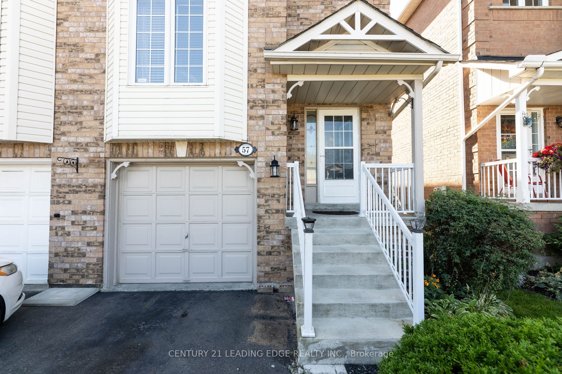 57 Wilmont Crt