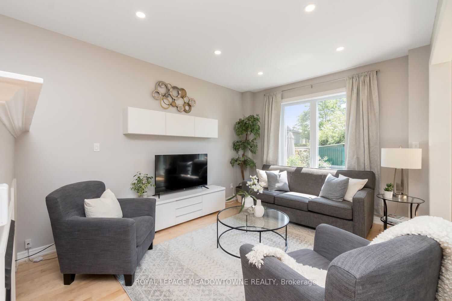 1256 Roper Drive