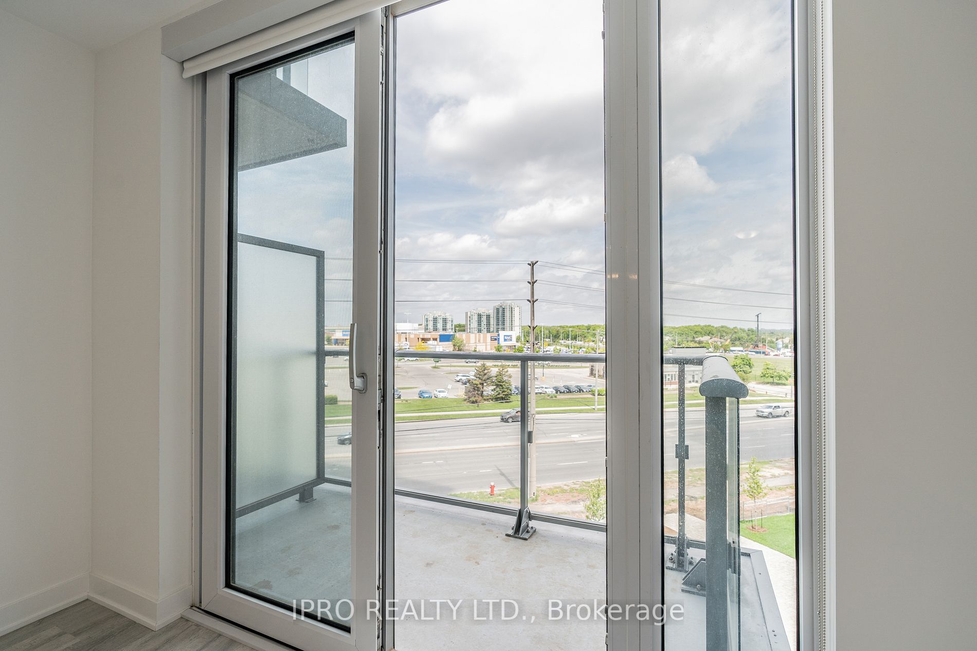 4655 Metcalfe Ave, #404B