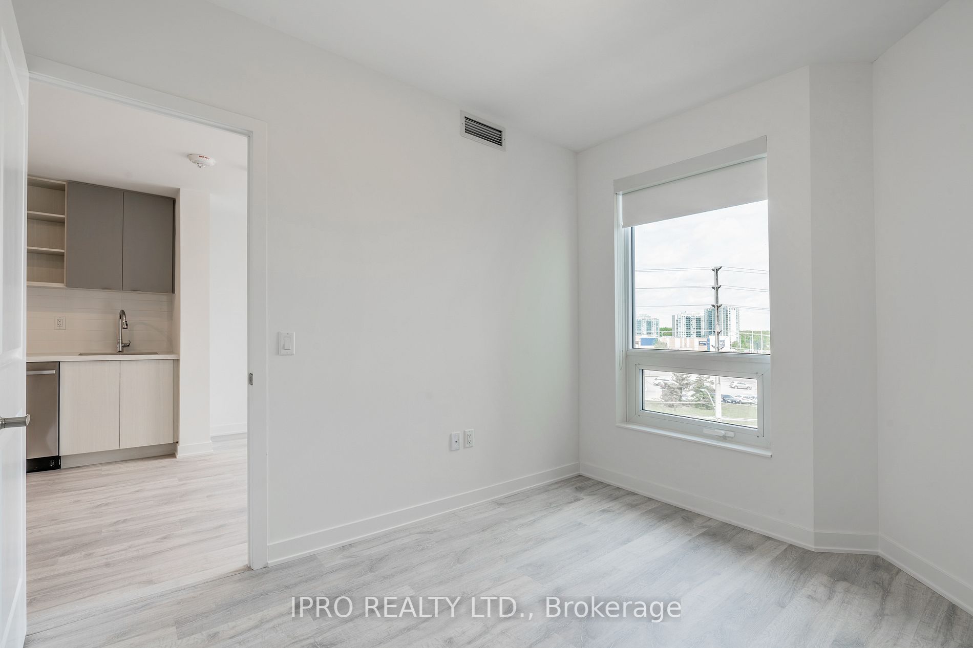4655 Metcalfe Ave, #404B