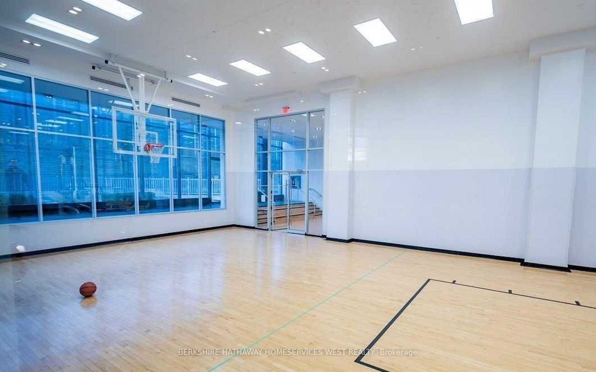 90 Park Lawn Rd, #2802
