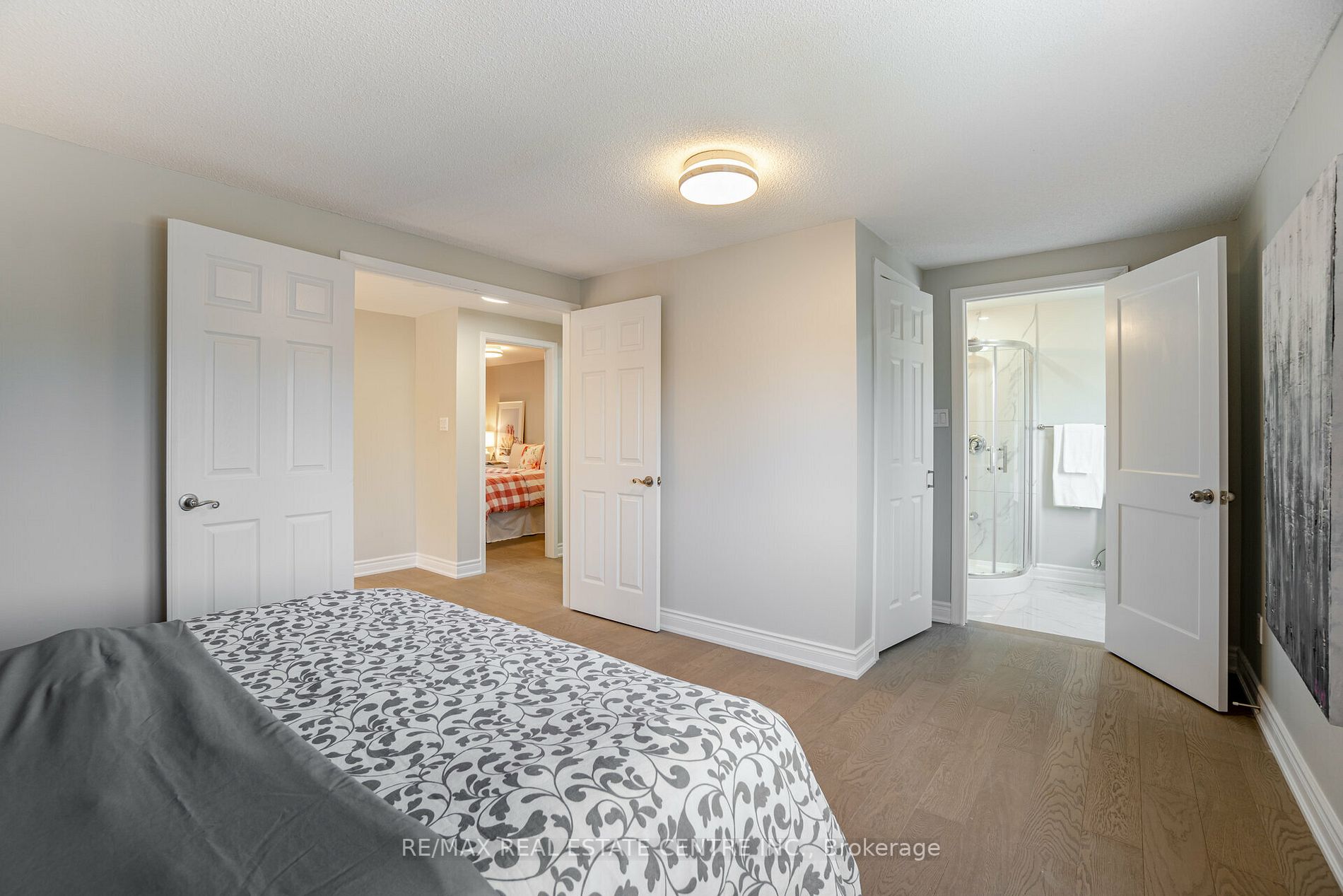2256 Silverbirch Crt