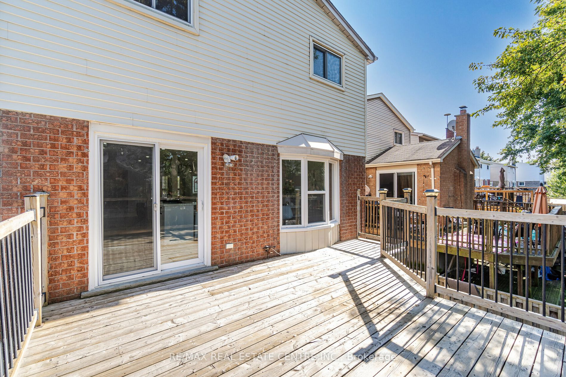 2256 Silverbirch Crt