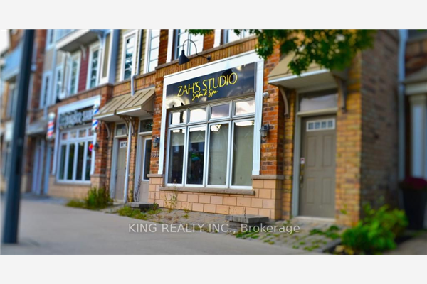 633 Holly Ave N, Milton