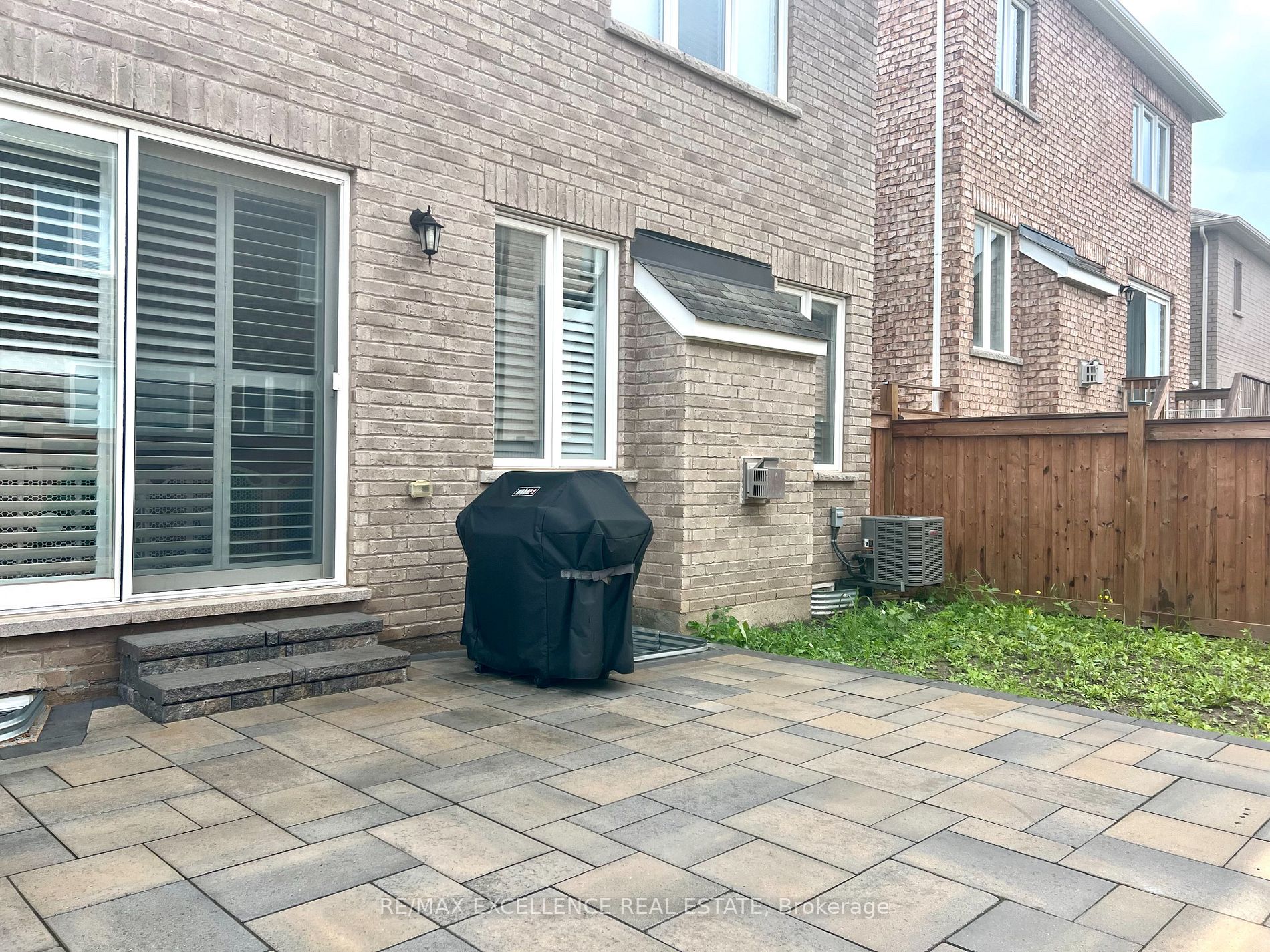 1253 Rose Way