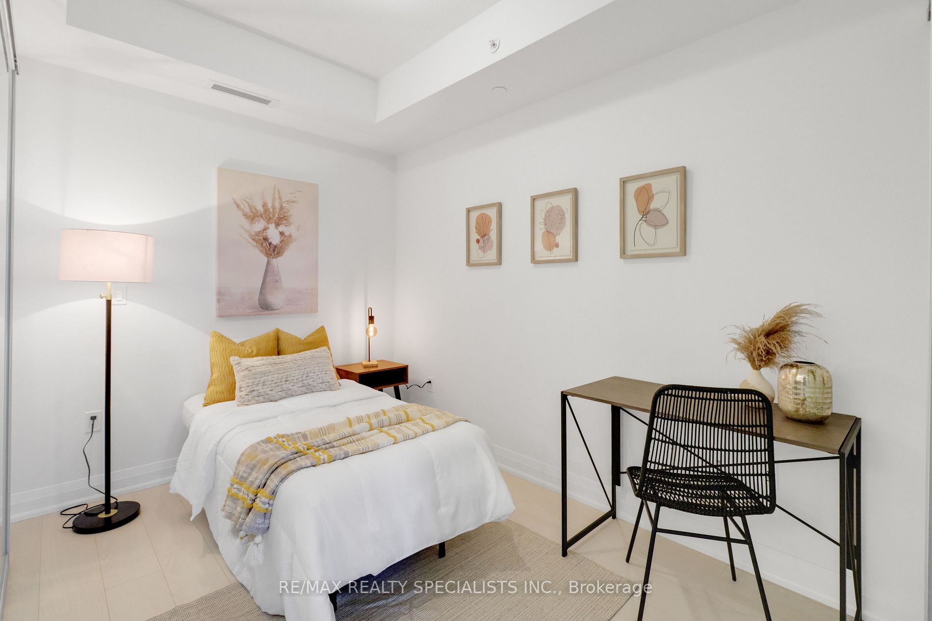 26 Gibbs Rd, #631