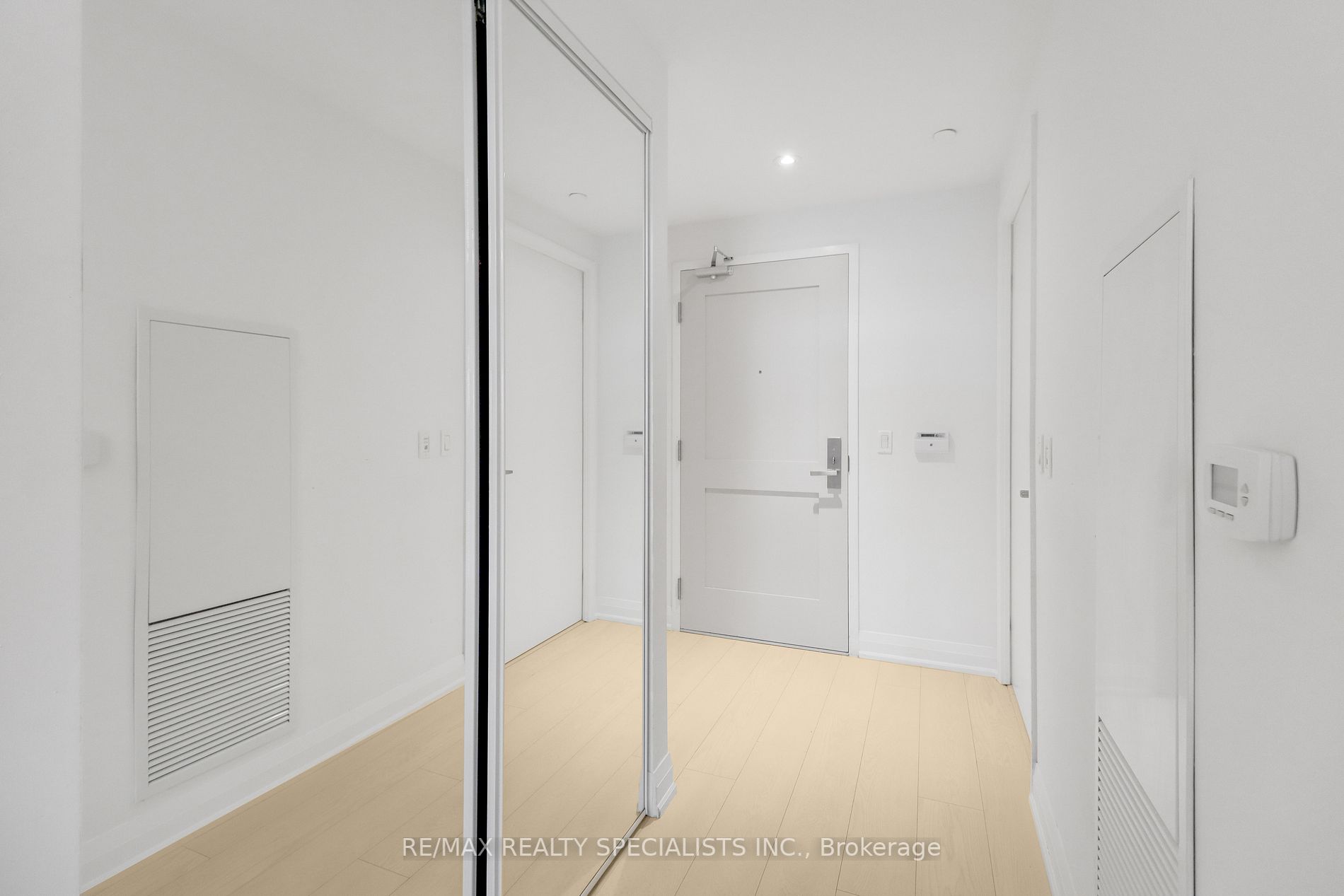 26 Gibbs Rd, #631