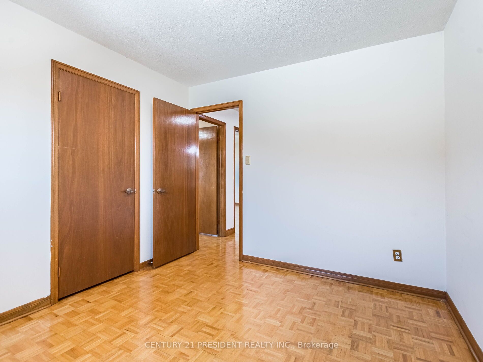 23 Panorama Cres