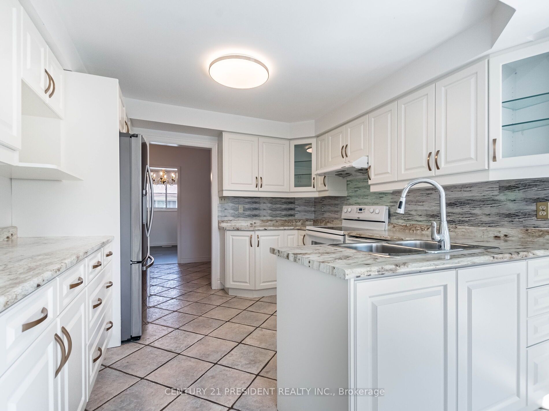 23 Panorama Cres