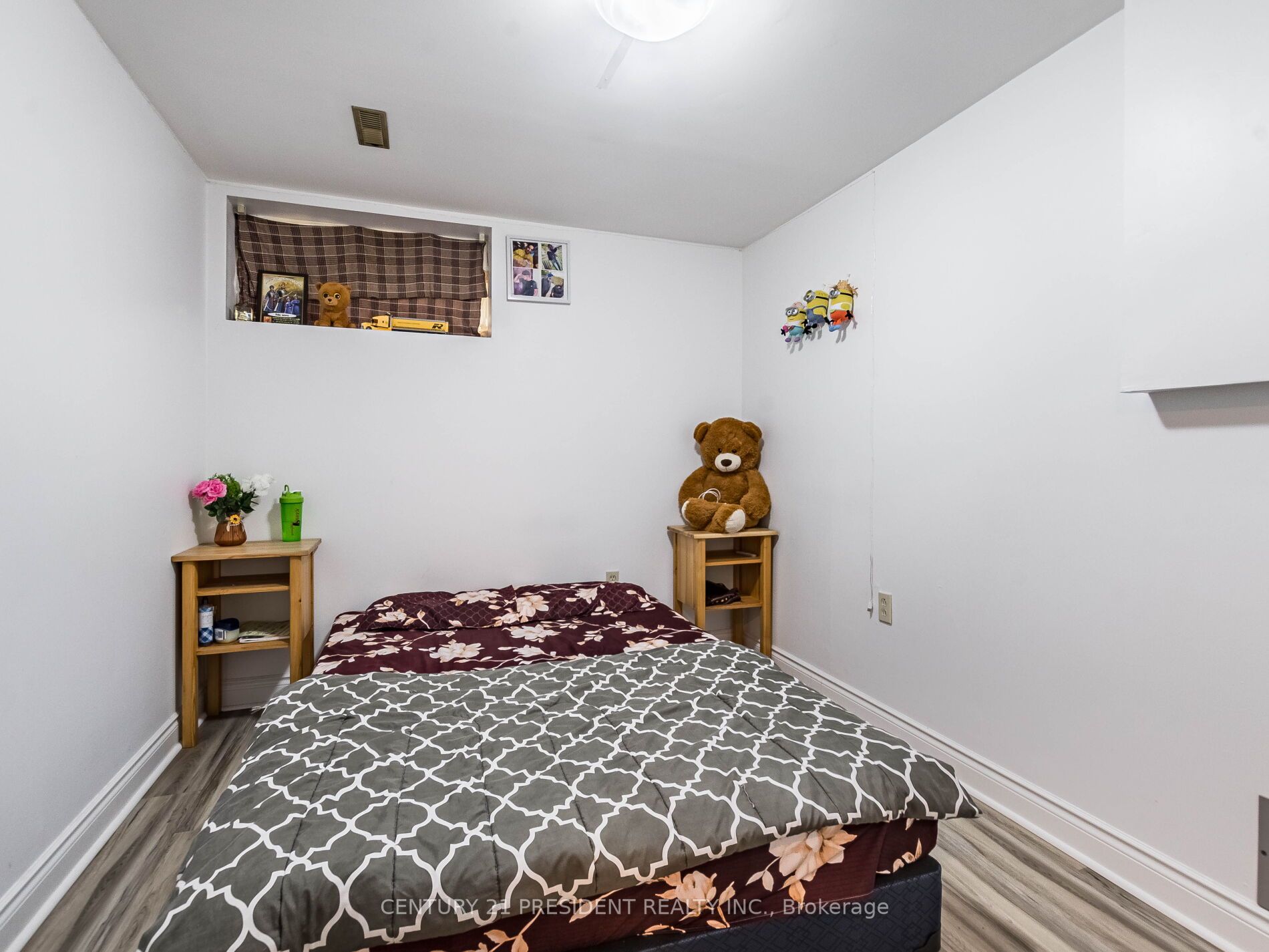 23 Panorama Cres