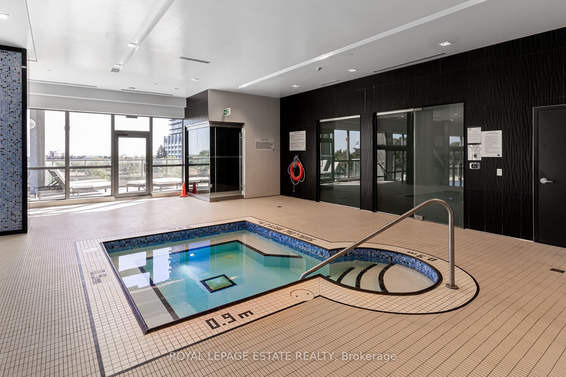 17 Zorra St, #711