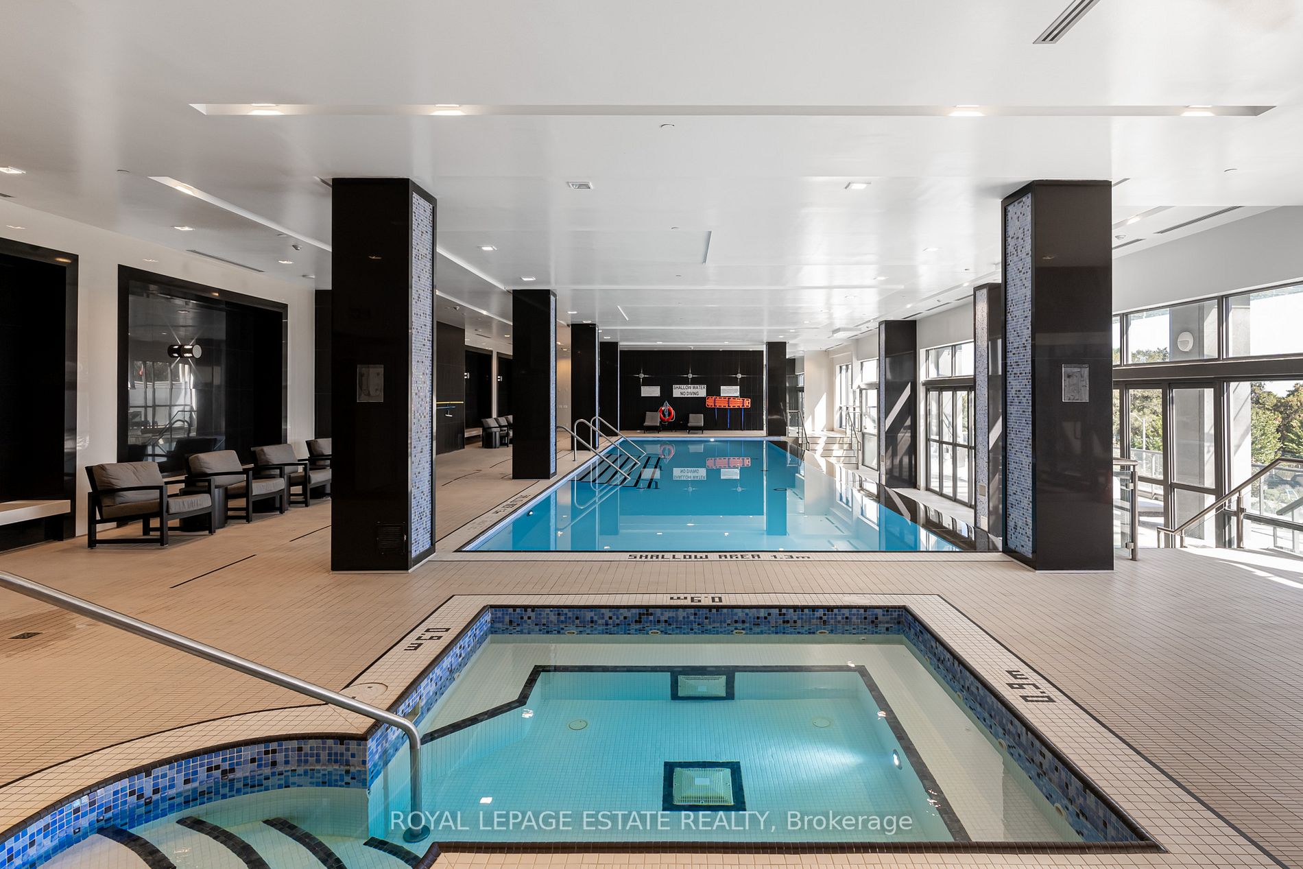 17 Zorra St, #711