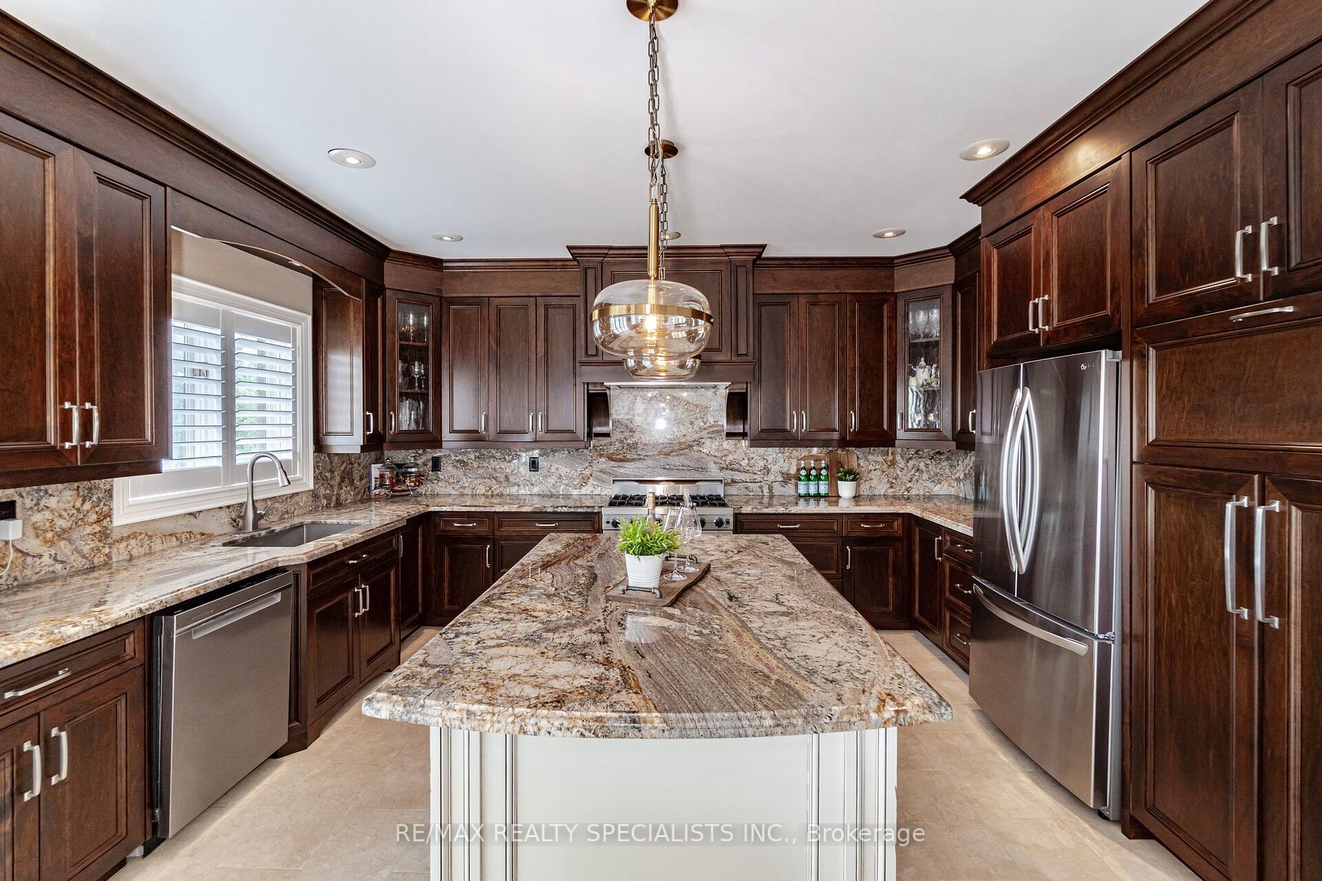 41 Matson Dr