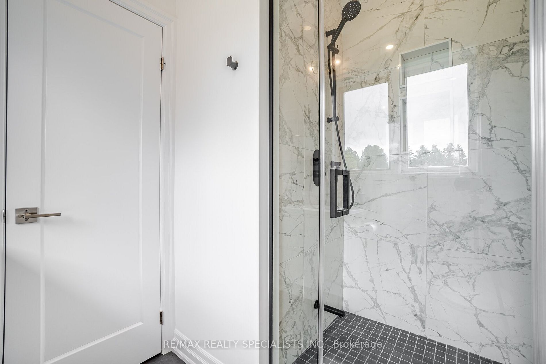 41 Matson Dr