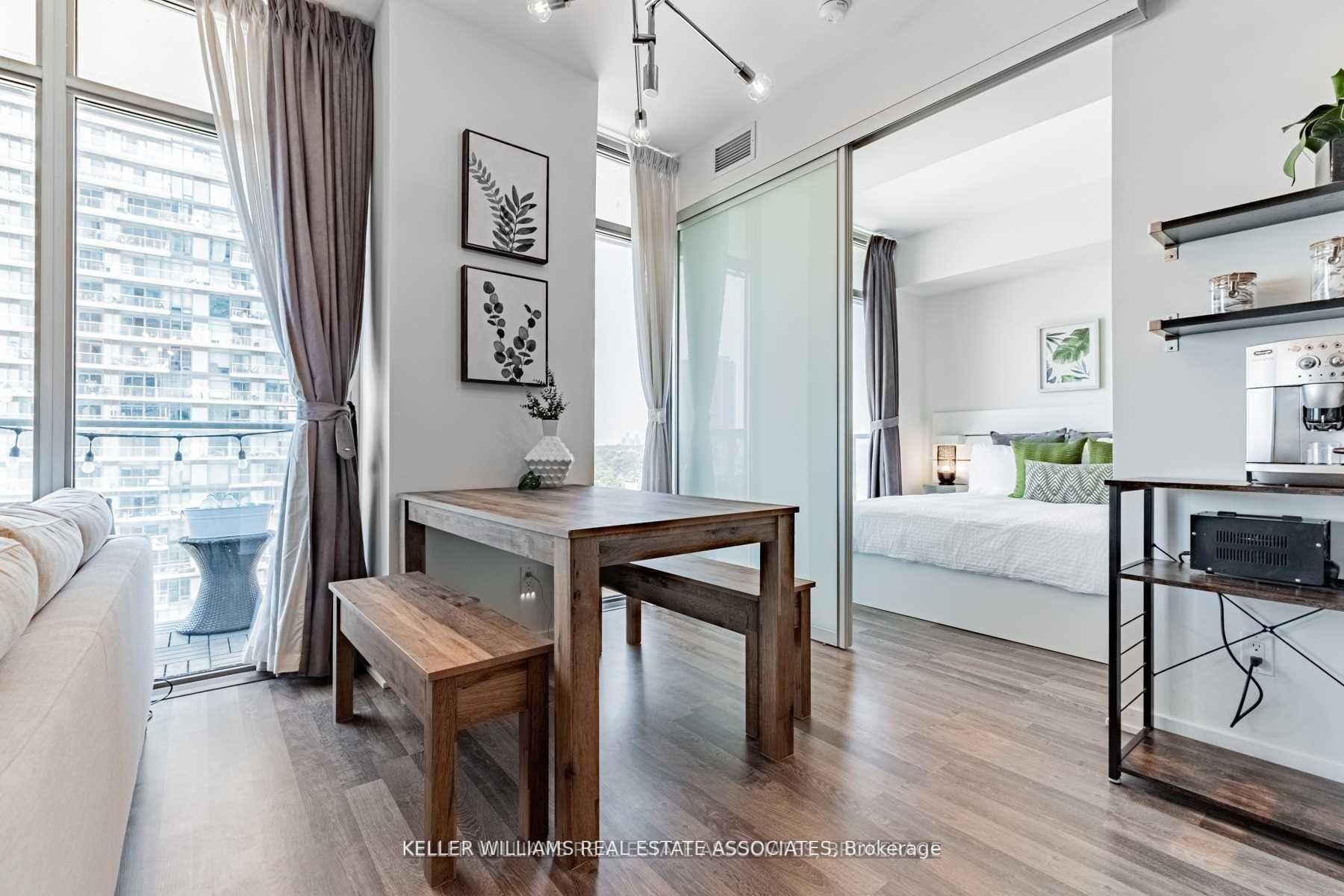 103 The Queensway, #1412