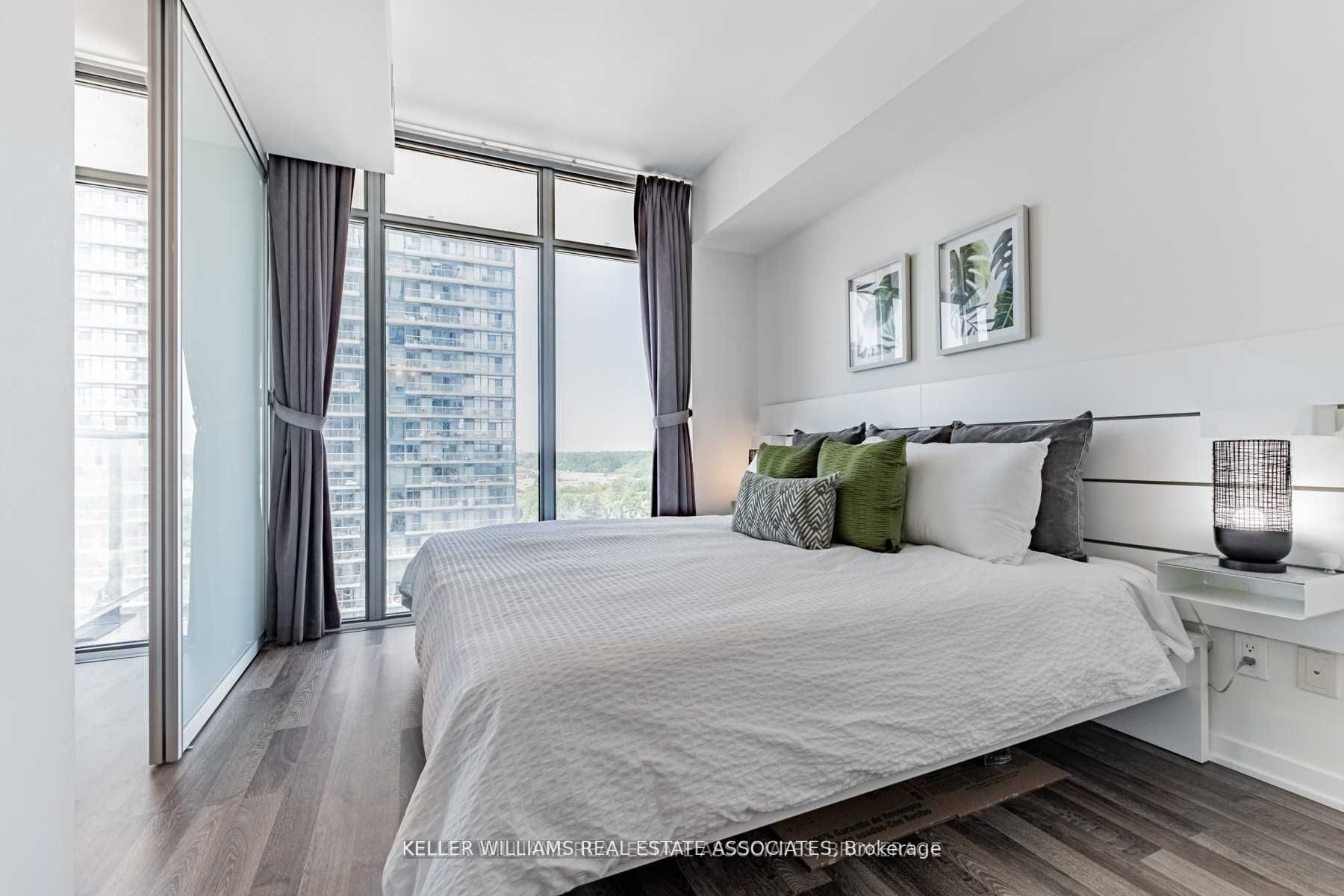 103 The Queensway, #1412
