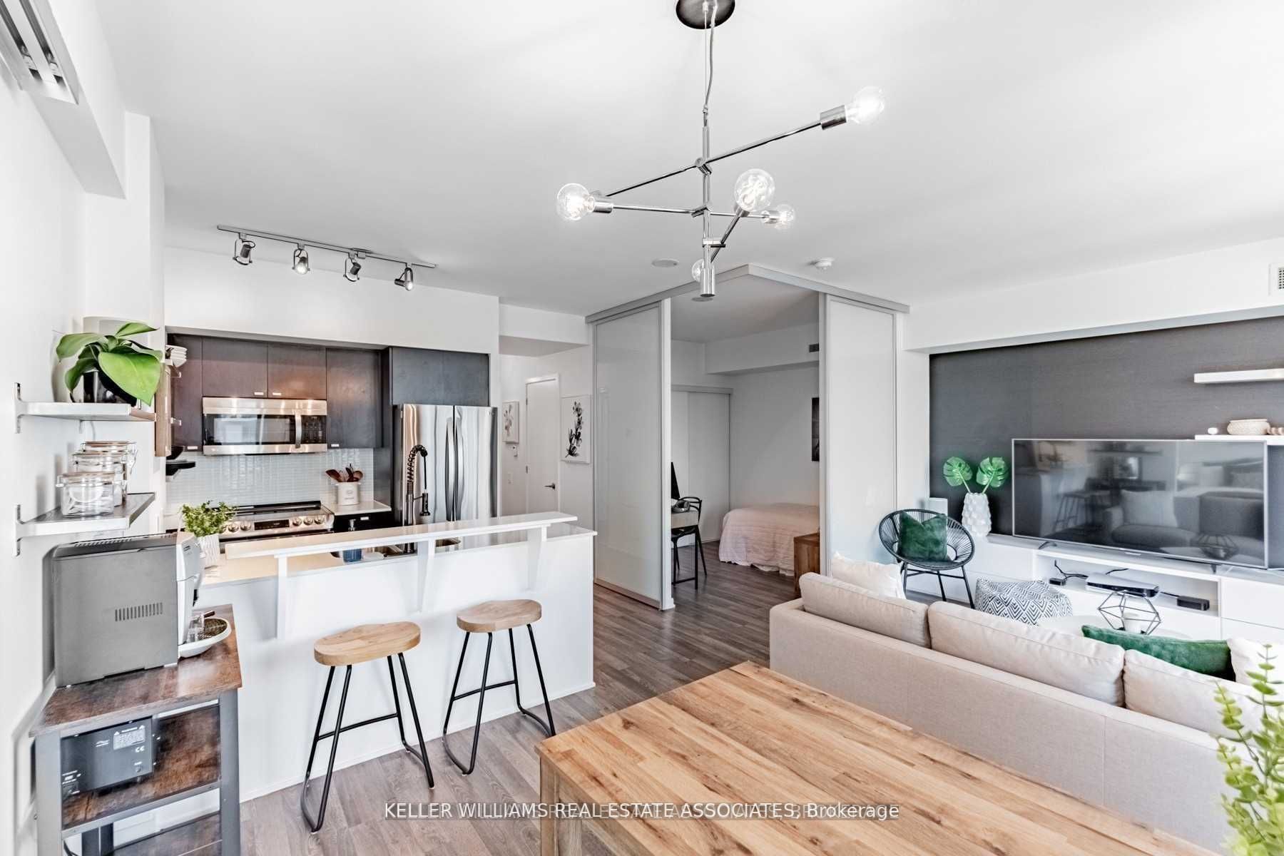 103 The Queensway, #1412