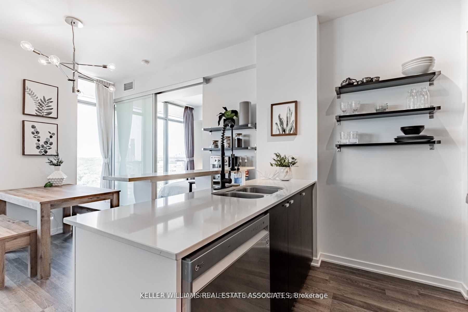 103 The Queensway, #1412