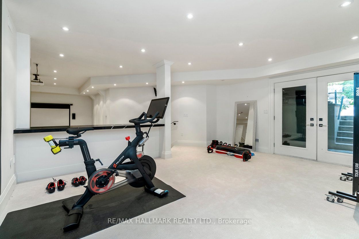 45 Brule Cres