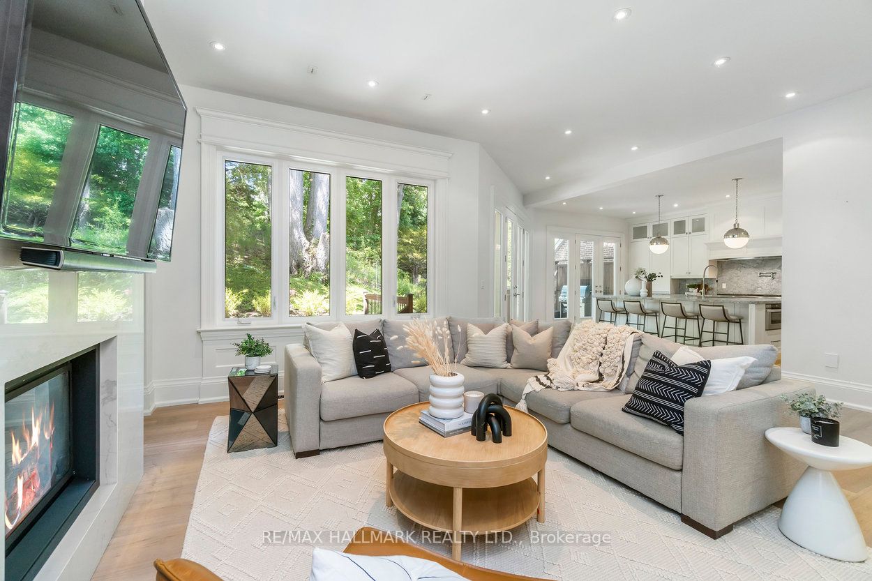 45 Brule Cres