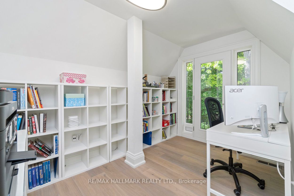 45 Brule Cres