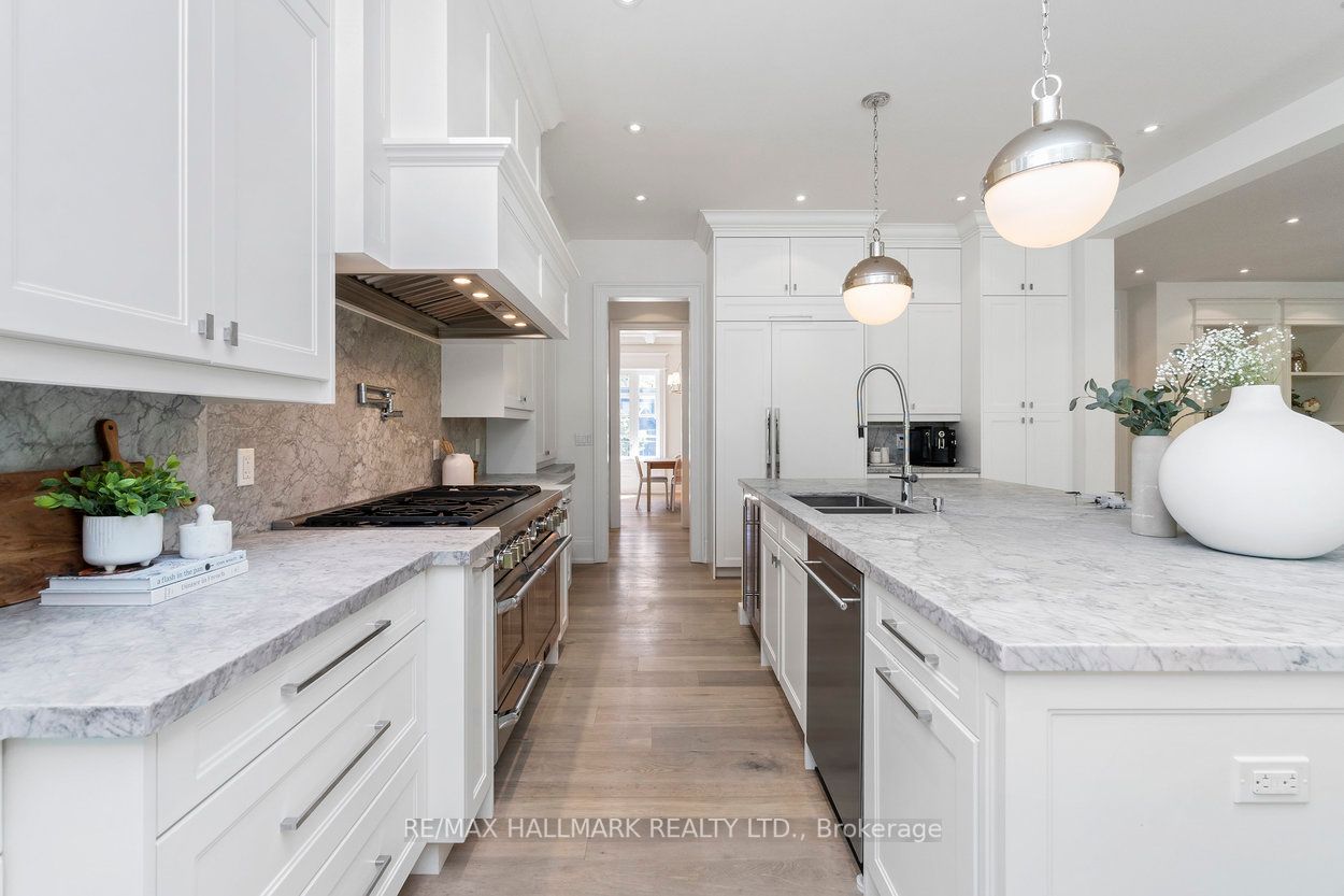 45 Brule Cres